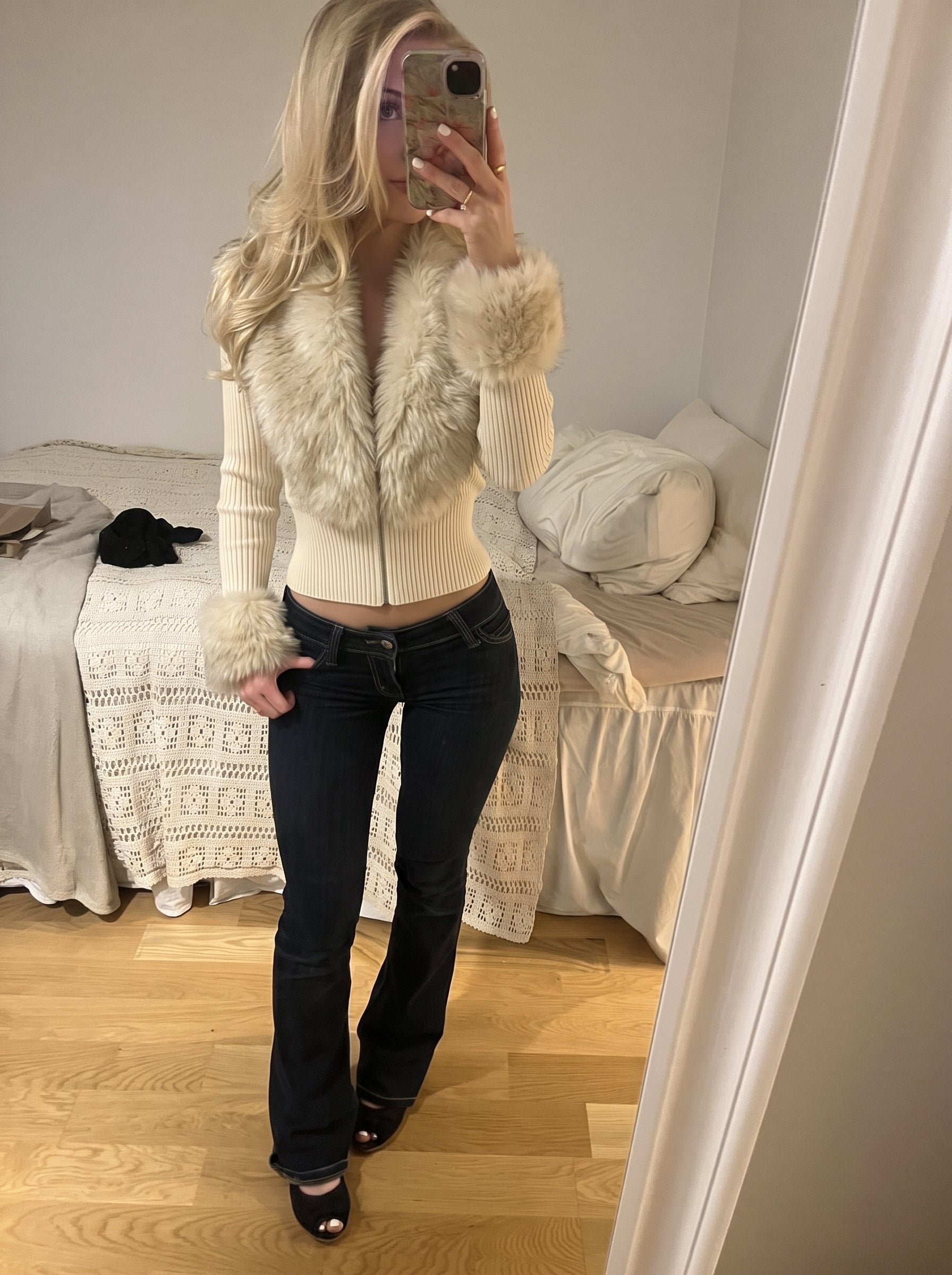 IVY - FELLKRAGEN STRICKJACKE
